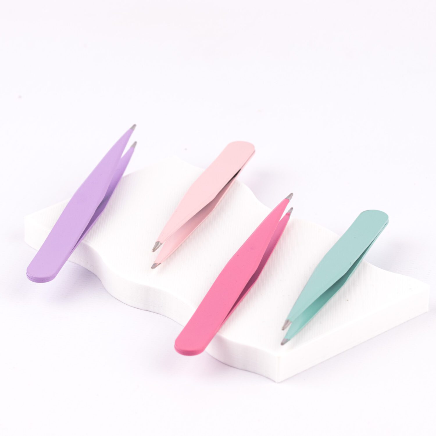 PINZA EN PUNTA PARA CEJAS