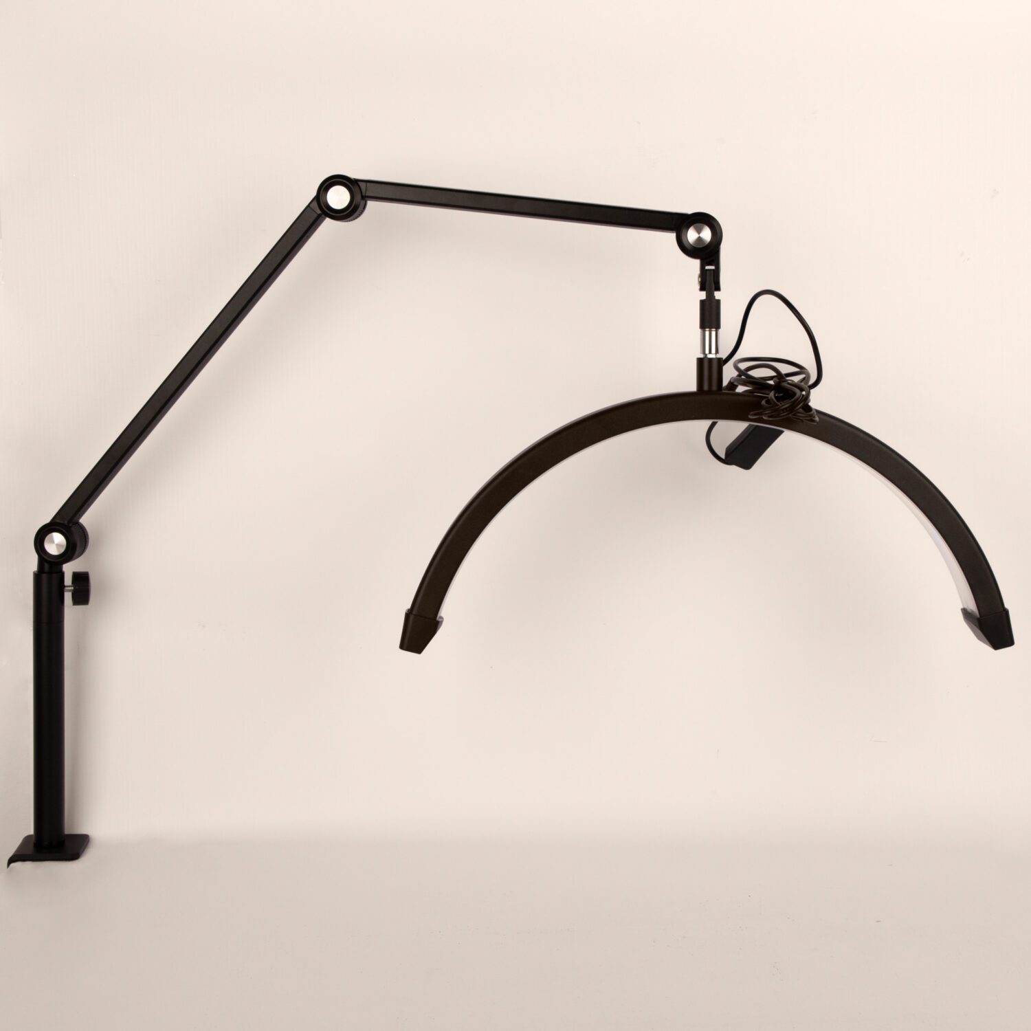 LAMPARA HALF MOON 16" CITY GIRL