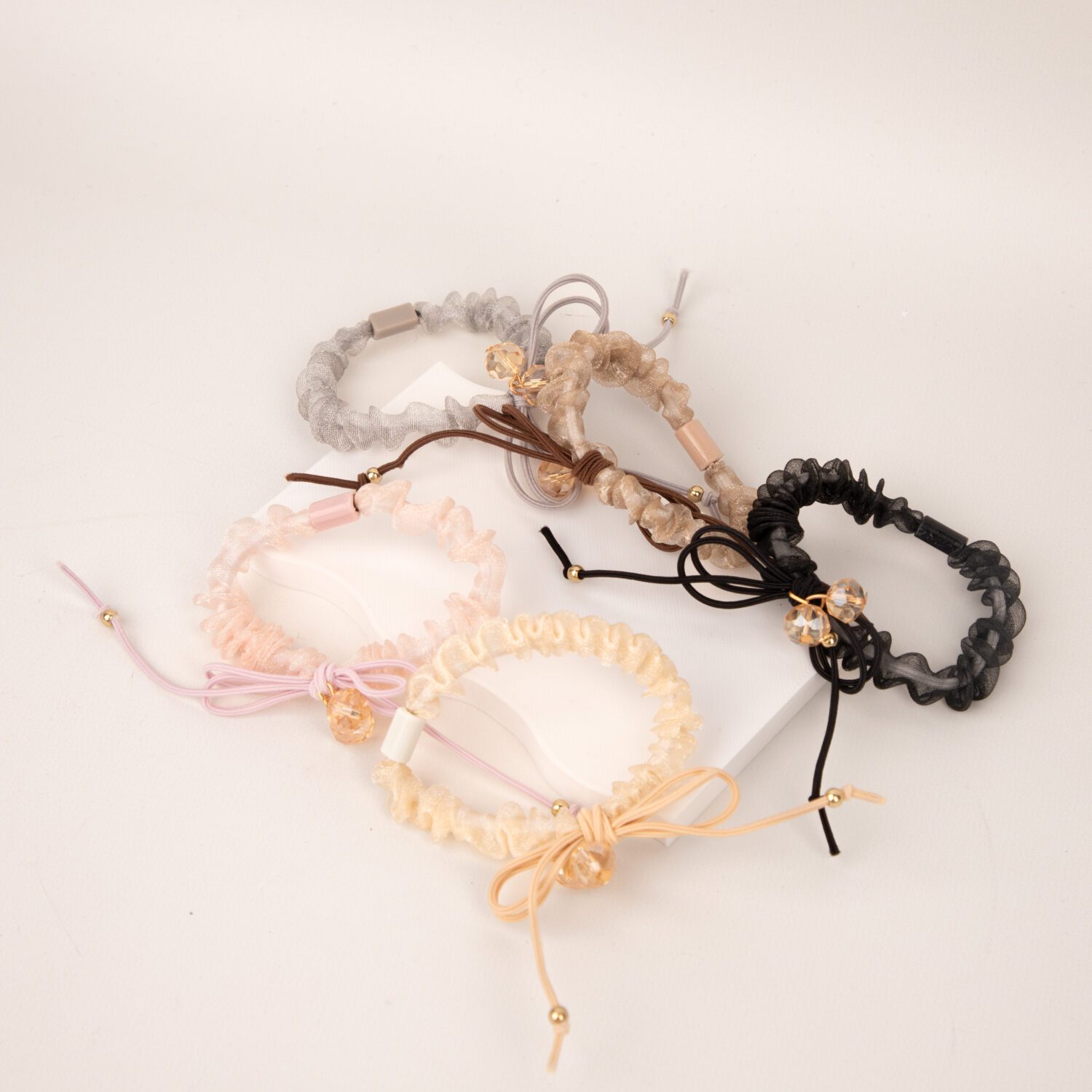 SET 5 COLITAS CON LAZO